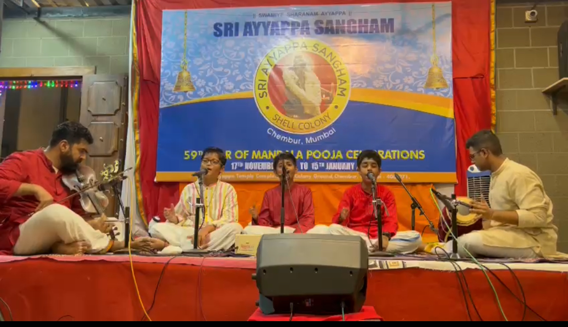 VACM Students Concert performing at Chembur Ayappa Temple